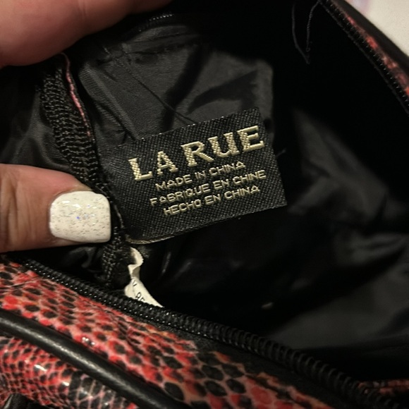 EUC/Small shoulder bag and wallet bundle - Picture 8 of 11